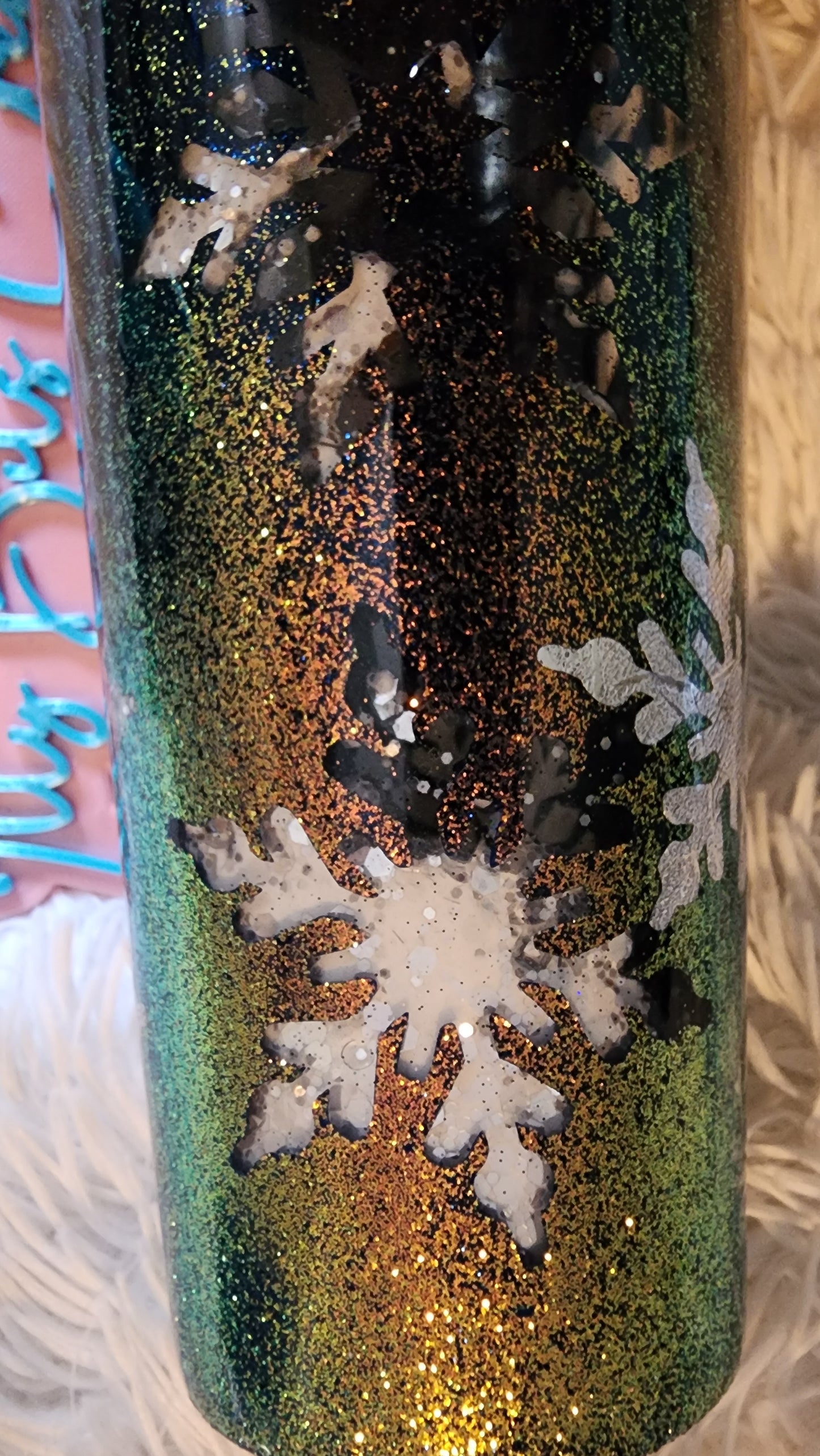 24 oz Snowflake Acrylic Peekaboo Snowglobe EPOXY