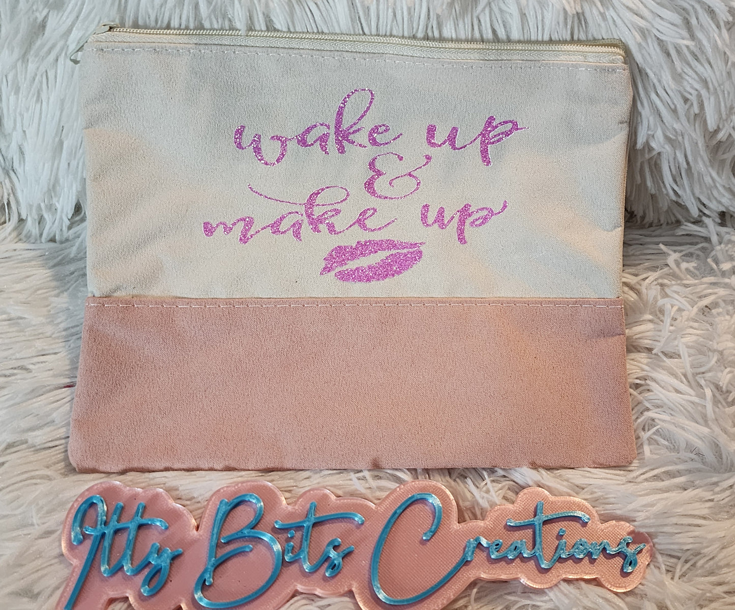 Wake Up Makeup bag