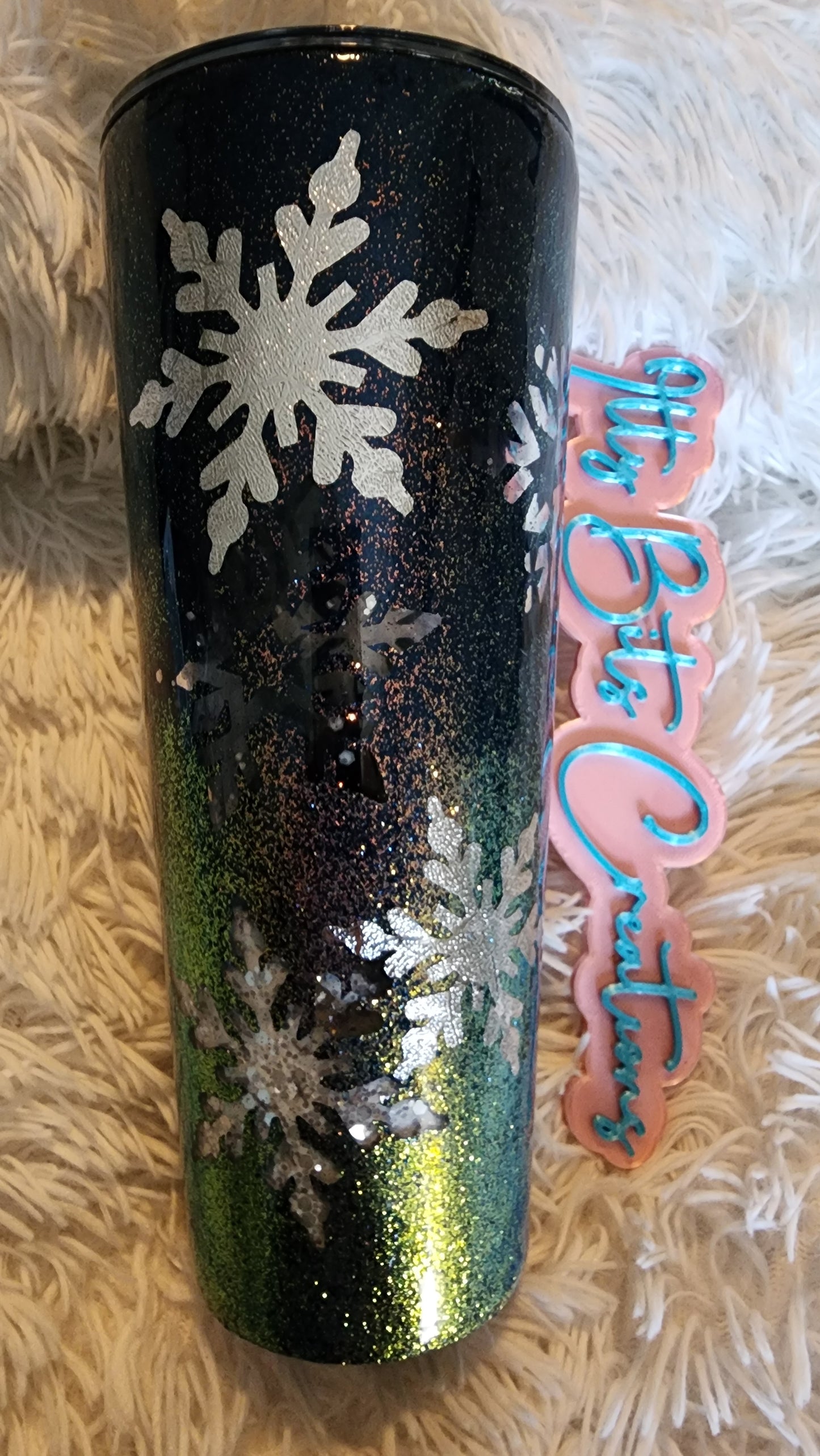 24 oz Snowflake Acrylic Peekaboo Snowglobe EPOXY