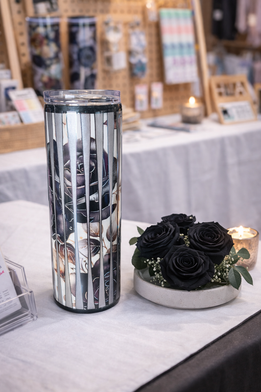 30 oz The Black Rose